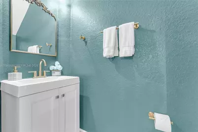 8844 S Isles Cir #0, Tamarac, FL 33321 - Photo 13