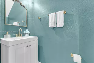 8844 S Isles Cir, Tamarac, FL 33321 - Photo 13