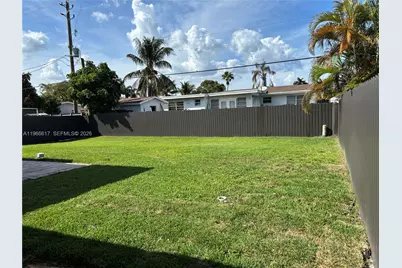 8371 NW 15th Ct, Pembroke Pines, FL 33024 - Photo 27