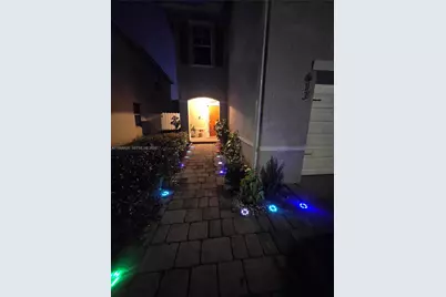 613 NE 5th Way, Florida City, FL 33034 - Photo 3