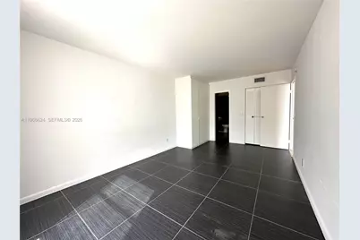 13499 Biscayne Blvd #1012, North Miami, FL 33181 - Photo 9