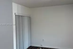 15539 N Miami Lakeway N, Miami Lakes, FL 33014 - Photo 11