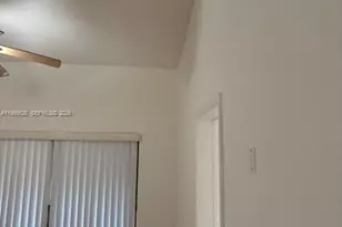 15539 N Miami Lakeway N, Miami Lakes, FL 33014 - Photo 9