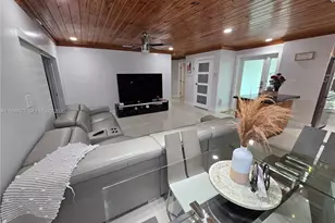 19261 SW 118th Ct, Miami, FL 33177 - Photo 11