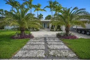 1050 Jefferson St, Hollywood, FL 33019 - Photo 9