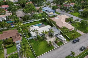 1050 Jefferson St, Hollywood, FL 33019 - Photo 3