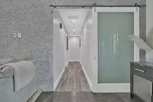 1050 Jefferson St, Hollywood, FL 33019 - Photo 21