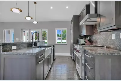 1050 Jefferson St, Hollywood, FL 33019 - Photo 17