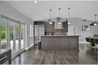 1050 Jefferson St, Hollywood, FL 33019 - Photo 19