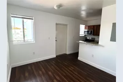 540 NW 7 #4, Miami, FL 33136 - Photo 5