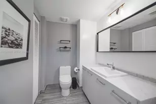 1010 Brickell Ave, Miami, FL 33131 - Photo 17