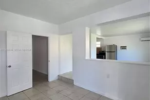 2040 Pierce St, Hollywood, FL 33020 - Photo 3