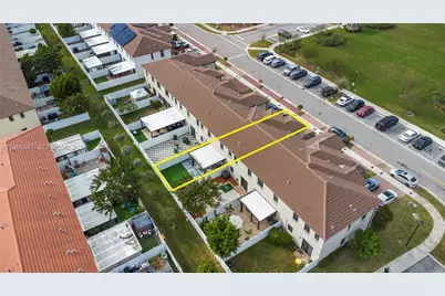 3226 W 108th St, Hialeah, FL 33018 - Photo 47