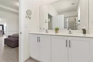 3226 W 108th St, Hialeah, FL 33018 - Photo 27