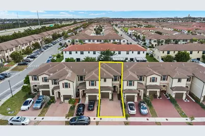 3226 W 108th St, Hialeah, FL 33018 - Photo 49