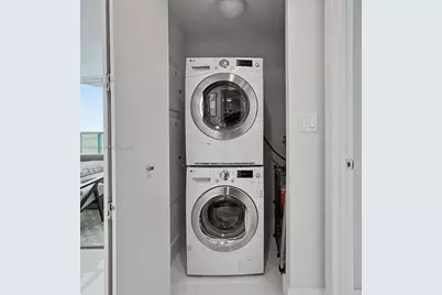 665 NE 25th St #2102, Miami, FL 33137 - Photo 15