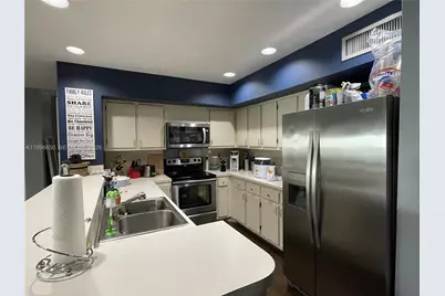 16503 Bridge End Rd #16503, Miami Lakes, FL 33014 - Photo 5