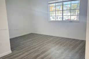 7130 Rue Versailles, Miami Beach, FL 33141 - Photo 5