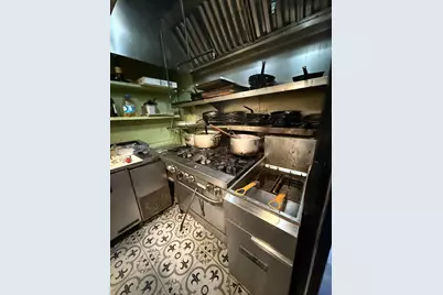 17010 W Dixie Hwy, North Miami Beach, FL 33160 - Photo 5