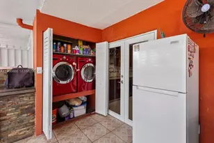 10951 W Okeechobee Rd, Hialeah Gardens, FL 33018 - Photo 35