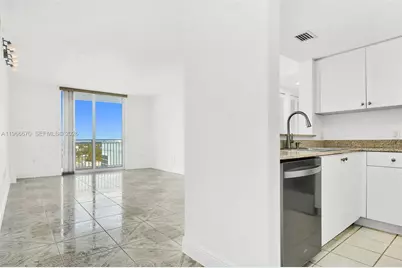 60 NW 37th Ave #1004, Miami, FL 33125 - Photo 15