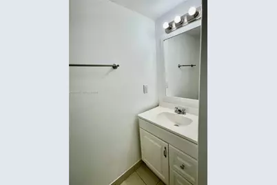 1481 NE 150th St #102, Miami, FL 33161 - Photo 13
