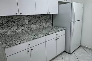 1481 NE 150th St, Miami, FL 33161 - Photo 9