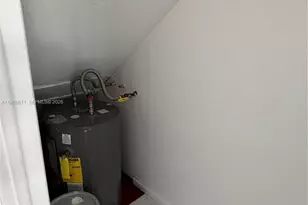 1481 NE 150th St, Miami, FL 33161 - Photo 15