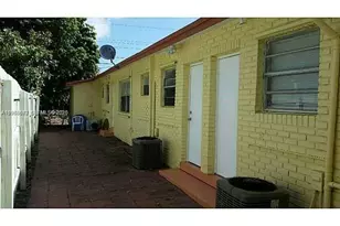 1013 Foster Rd, Hallandale Beach, FL 33009 - Photo 9