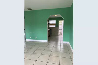 1013 Foster Rd #1, Hallandale Beach, FL 33009 - Photo 5