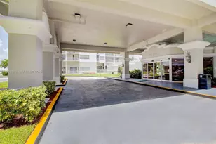 18031 Biscayne Blvd, Aventura, FL 33160 - Photo 13