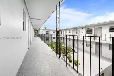 10305 SW 40th St #0, Miami, FL 33165 - Photo 5