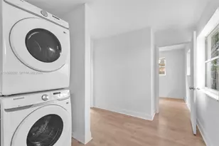 841 NW 15th Terrace, Fort Lauderdale, FL 33311 - Photo 11