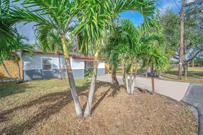 841 NW 15th Ter #0, Fort Lauderdale, FL 33311 - Photo 17