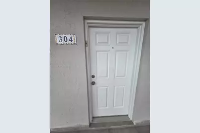 8425 NW 8th St #304, Miami, FL 33126 - Photo 7