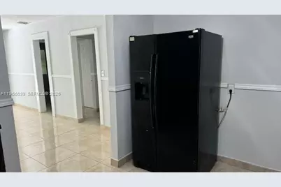 811 NE 8th St #1-3, Hallandale Beach, FL 33009 - Photo 3