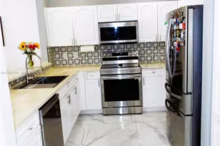 21470 SW 85th Path, Cutler Bay, FL 33189 - Photo 11