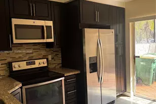 9905 NW 66th St, Tamarac, FL 33321 - Photo 5