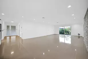 820 E Cypress Ln, Pompano Beach, FL 33069 - Photo 7