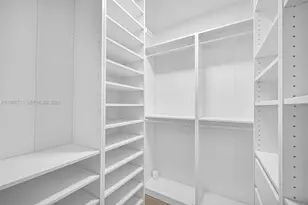 820 E Cypress Ln, Pompano Beach, FL 33069 - Photo 31