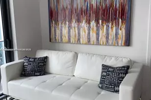 55 SW 9th St, Miami, FL 33130 - Photo 9