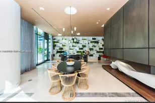 55 SW 9th St, Miami, FL 33130 - Photo 35