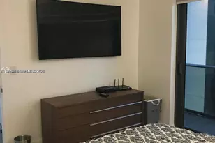 55 SW 9th St, Miami, FL 33130 - Photo 13