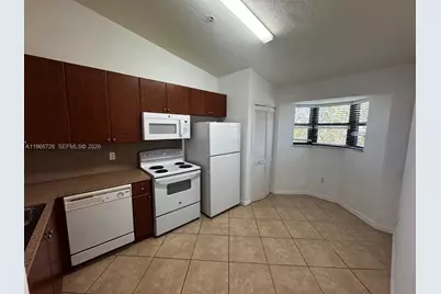 22621 SW 88th Pl #302-8, Cutler Bay, FL 33190 - Photo 9