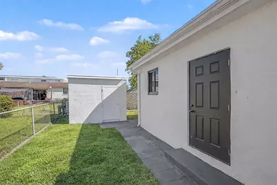 9305 NW 14th Ave, Miami, FL 33147 - Photo 23