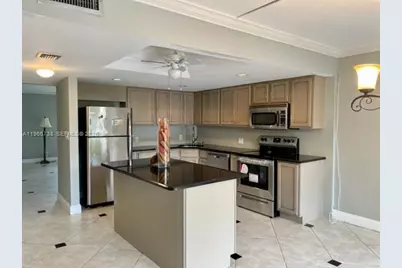 613 N University Dr #4, Plantation, FL 33324 - Photo 3