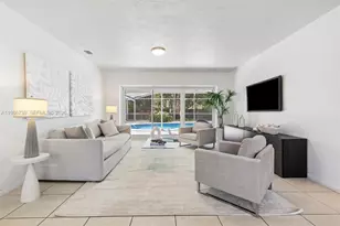 8260 SW 133 St, Pinecrest, FL 33156 - Photo 3