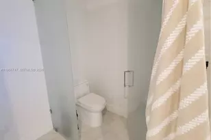 17550 Collins, Sunny Isles Beach, FL 33160 - Photo 27