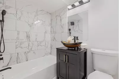 2916 Hawthorne St, Sarasota, FL 34239 - Photo 25