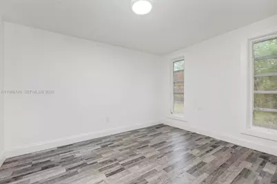 2916 Hawthorne St, Sarasota, FL 34239 - Photo 23